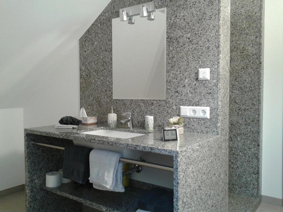 Dzt-Schwarzwaldhotel Garni Unterkirnach Pokoj fotografie